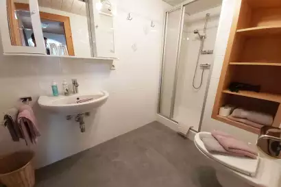 doppelzimmer-lunewischblick_badezimmer